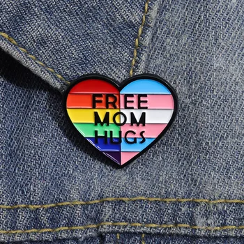 Pin значки творчески безплатно мама прегръдка брошка персонализирана английска буква Rainbow Love Metal Emblem брошки за дамско облекло