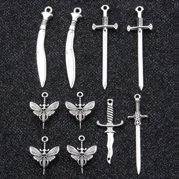 10PCS 5 стила на едро смесена сплав антични рицар меч нож сексапил за бижута вземане DIY ръчно изработени оръжия висулка