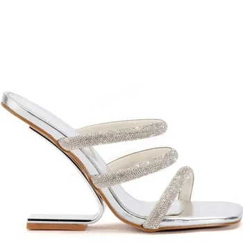 Сребърна лачена кожа странен стил токчета чехли отворени пръсти обувки за жени високи токчета модни обувки 2023 Сапатос пара муджере